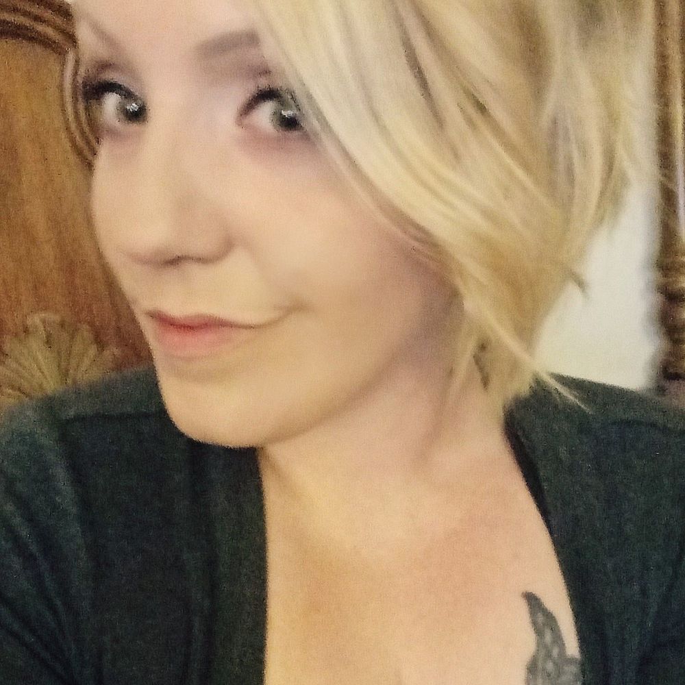 Meet your Posher, Nina